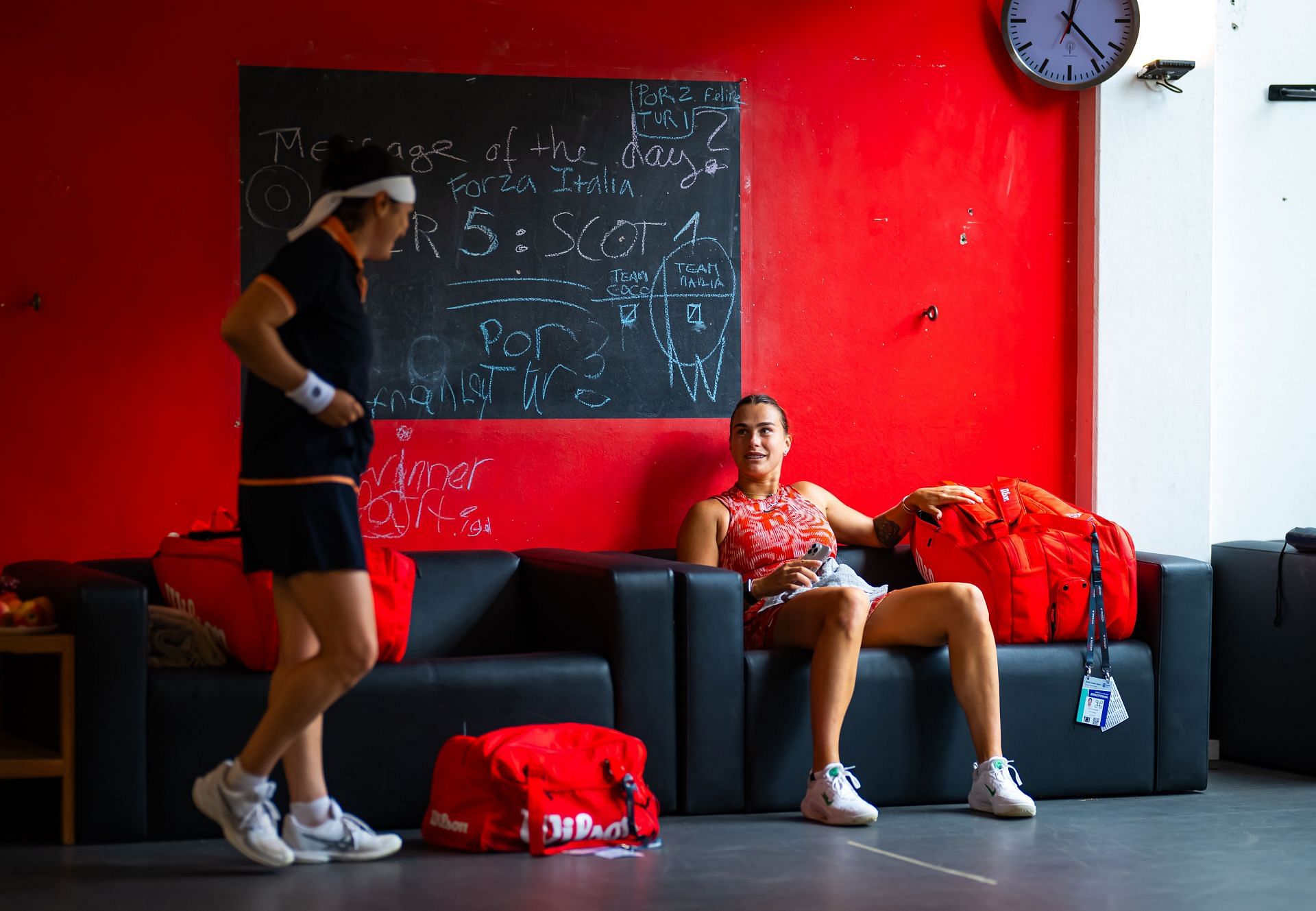 Ons Jabeur and Aryna Sabalenka (Source: Getty)